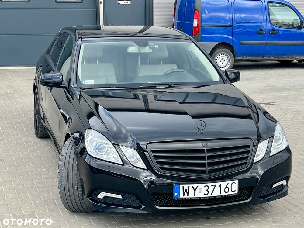 Mercedes-Benz Klasa E 250 CDI 4-Matic BlueEff Avantgarde - 20