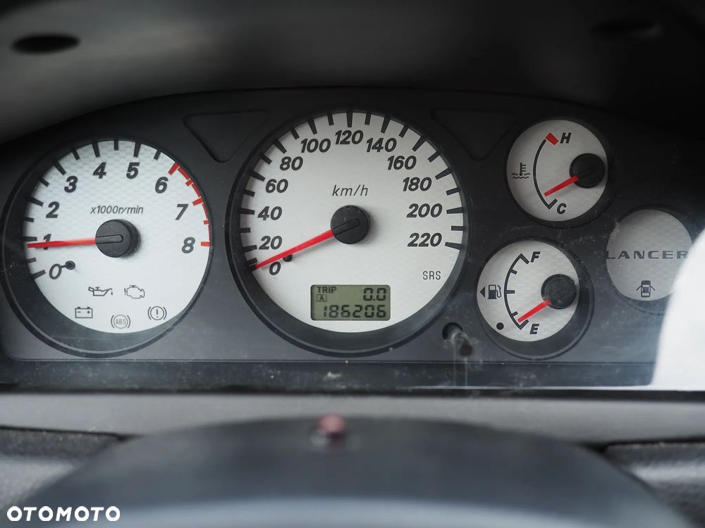 Mitsubishi Lancer - 20