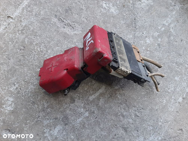 KLEMA PLUSOWA AKUMULATORA SUZUKI SWIFT MK6 MK7 BENZYNA 2005-2017