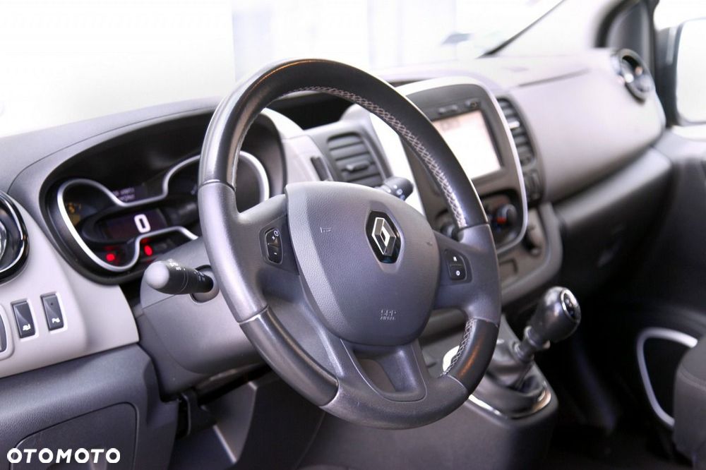 Renault Trafic - 16
