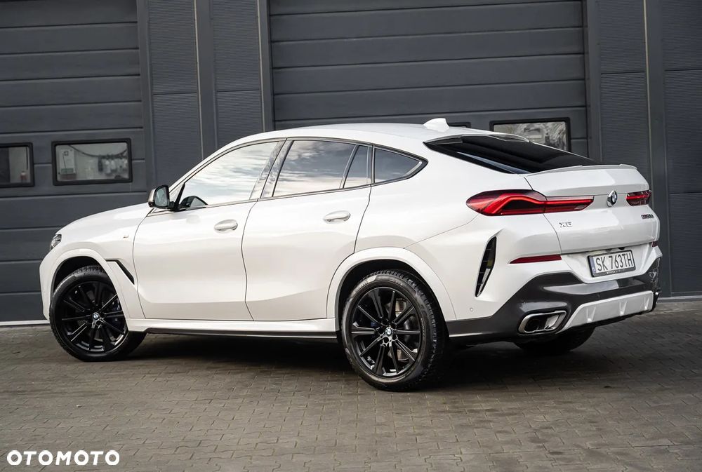 BMW X6M - 10