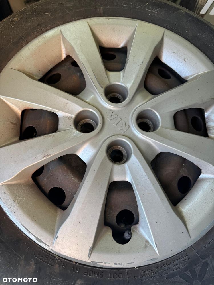 Kia Rio - 13