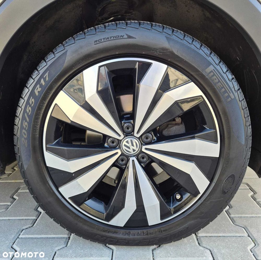 Volkswagen T-Cross - 30