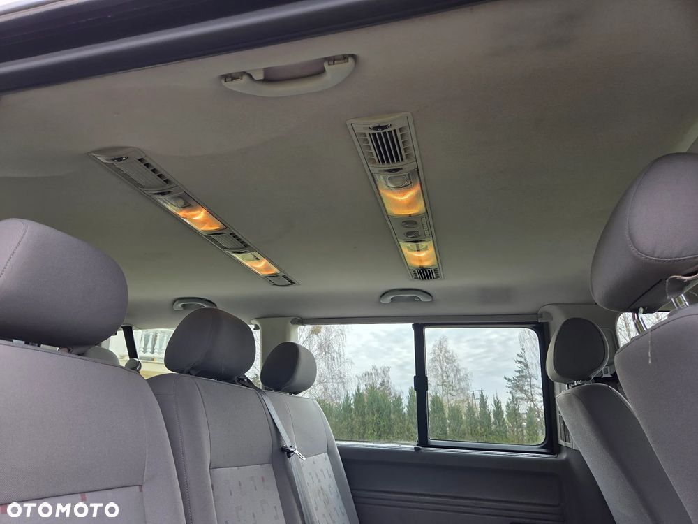 Volkswagen Transporter - 18