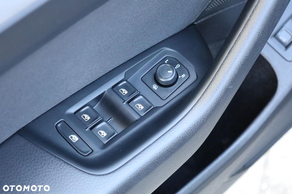 Volkswagen Passat 2.0 TDI EVO Business DSG - 36