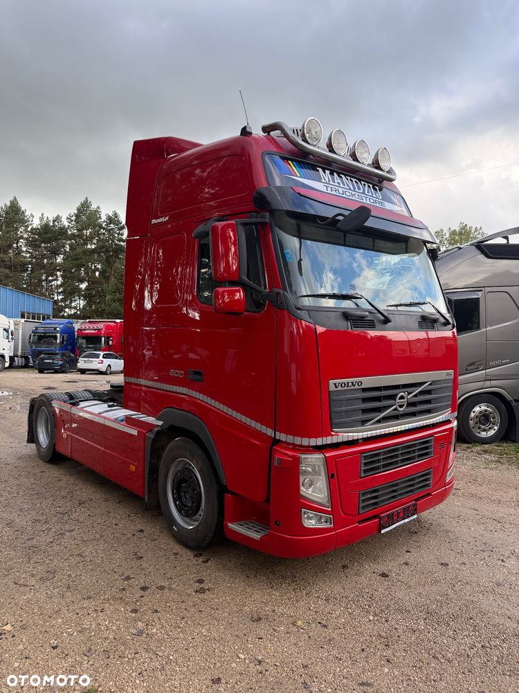 Volvo FH500 GLOB XXL AUTOMAT STANDKLIMA FULLSPOJLERY SKÓRA XENONY LEDY LODÓWKA ORUROWANIE Z HALOGENAMI 2xALUTANK DOINWESTOWANY EURO 5 2012r IGŁA
