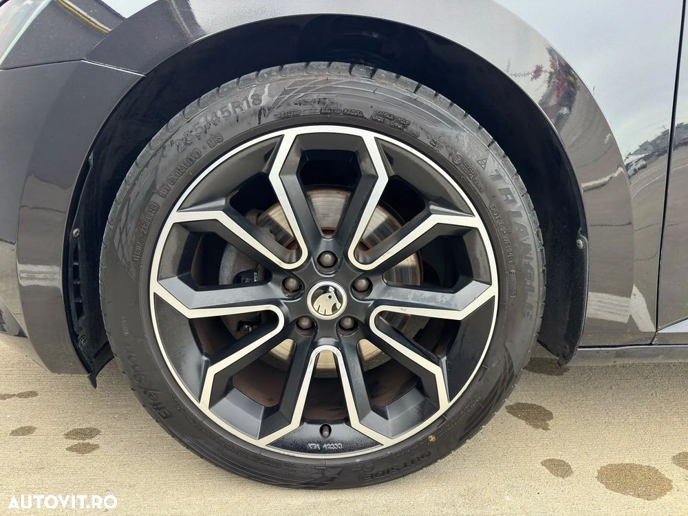 SKODA Superb 2019 — imagine 34