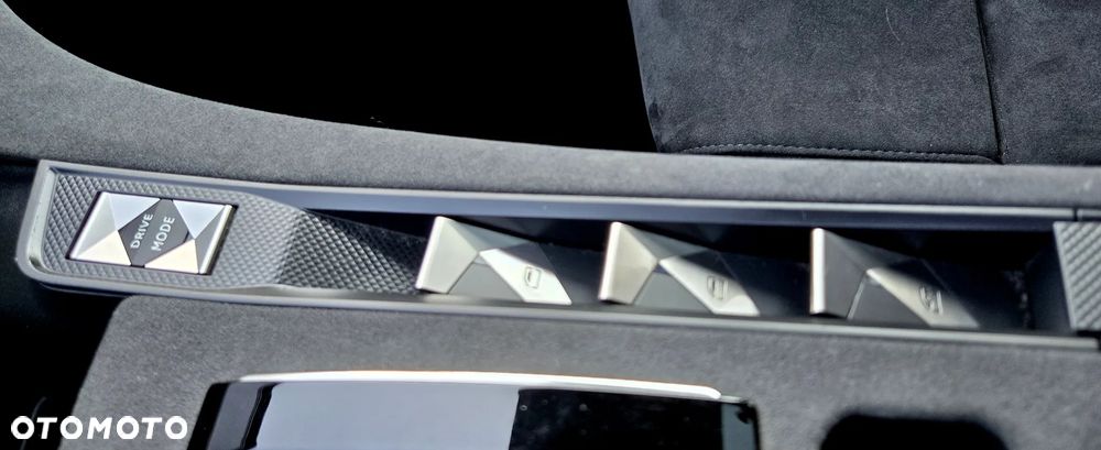 DS Automobiles DS 7 Crossback - 31