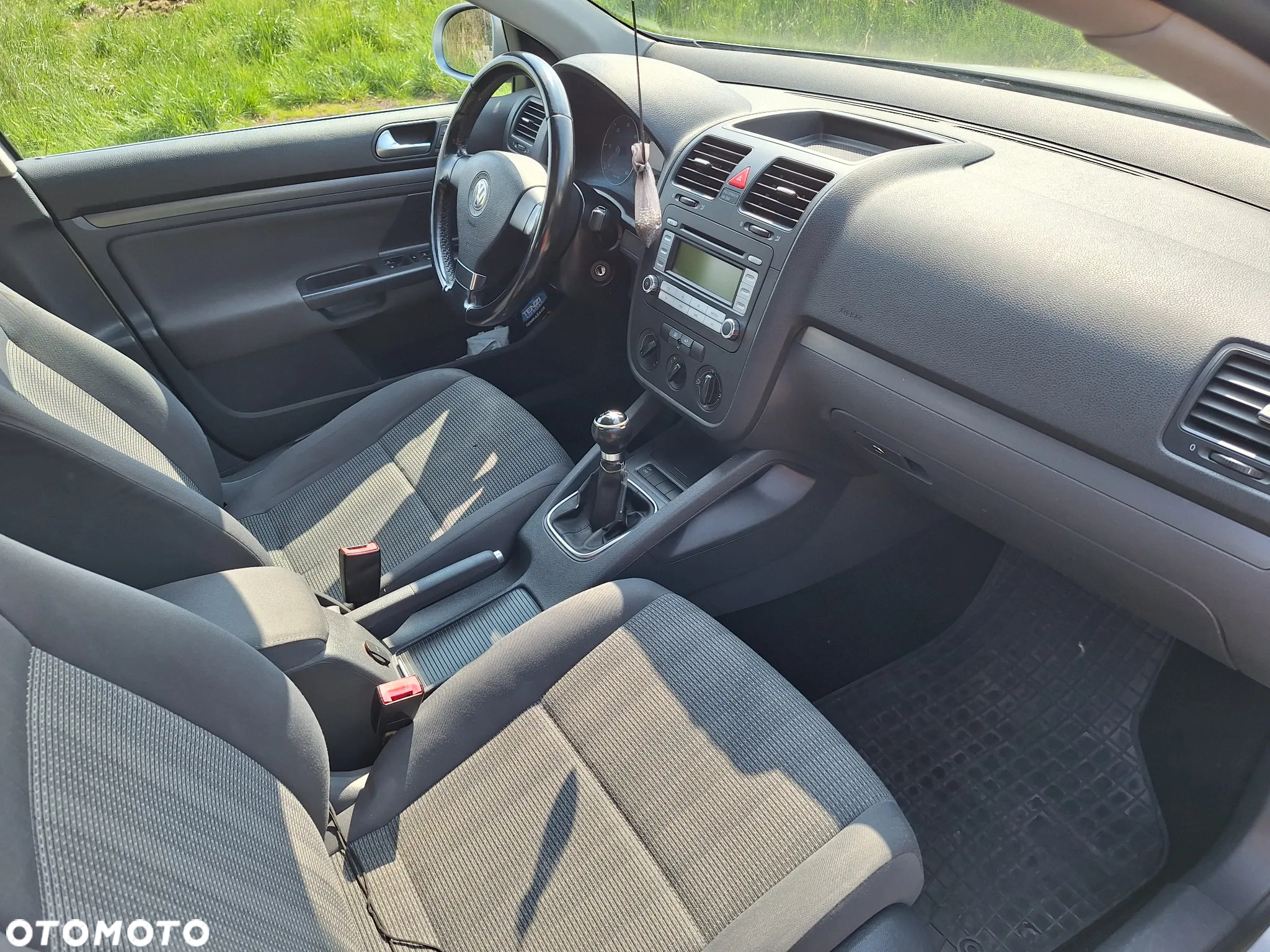Volkswagen Golf - 11
