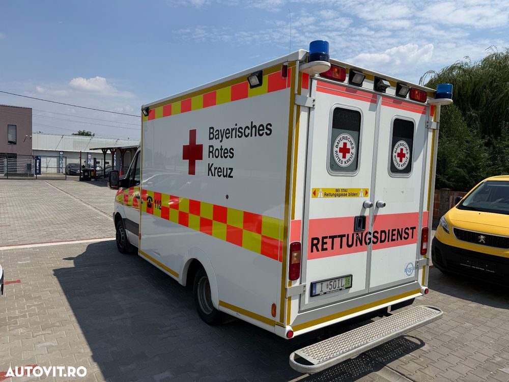 Mercedes-Benz Sprinter - 12
