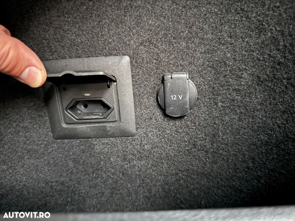 Volkswagen Golf 2.0 TDI (BlueMotion Technology) Highline - 12