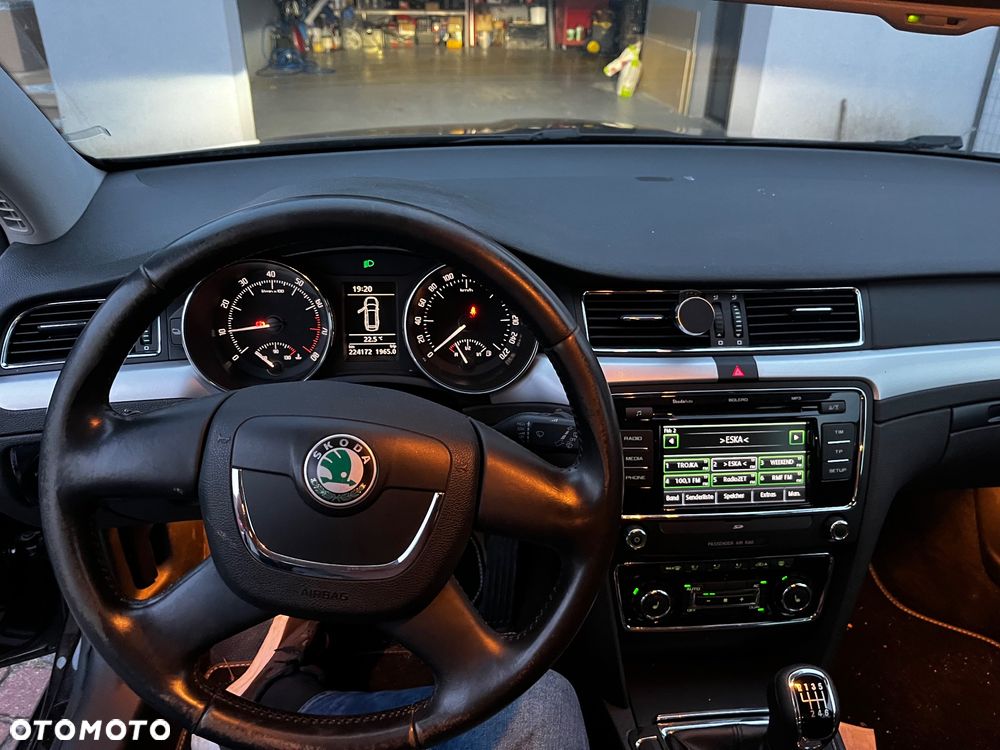 Skoda Superb 1.8 TSI FAMILY - 9