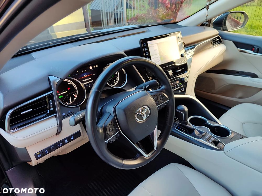 Toyota Camry 2.5 Hybrid Executive CVT - 7