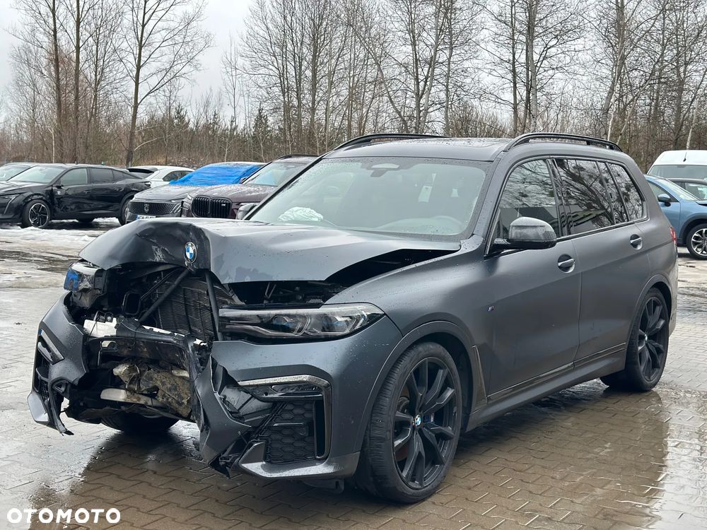BMW X7 M50i - 3