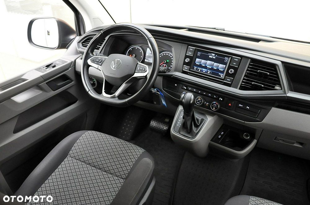 Volkswagen Caravelle - 20