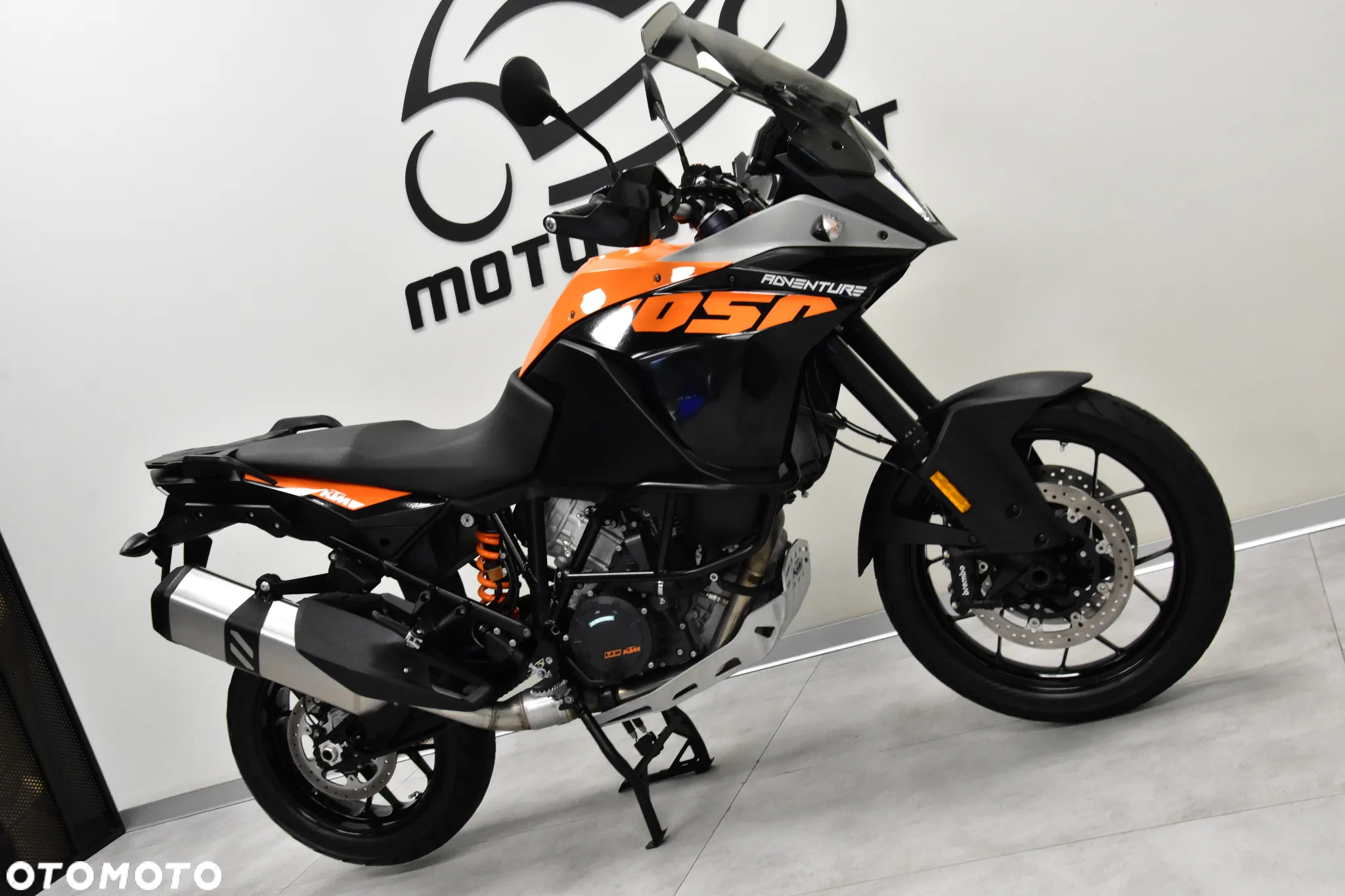 KTM Adventure - 7