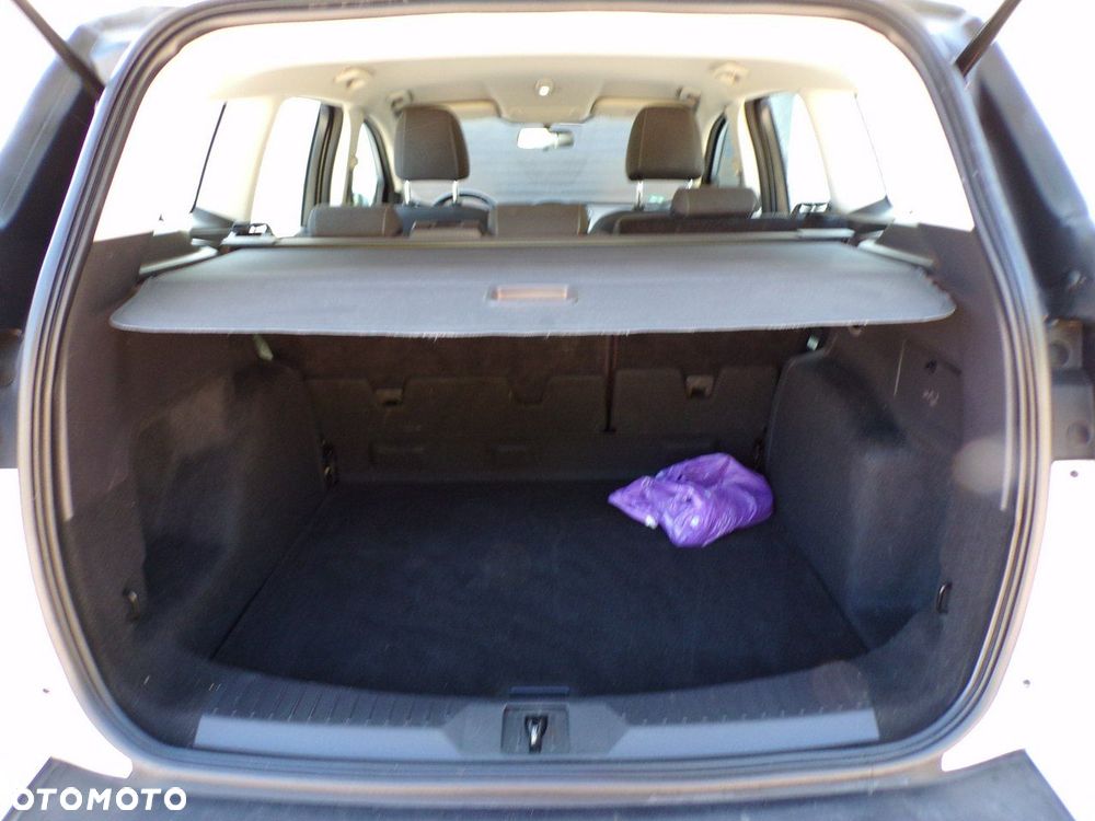 Ford Kuga - 29