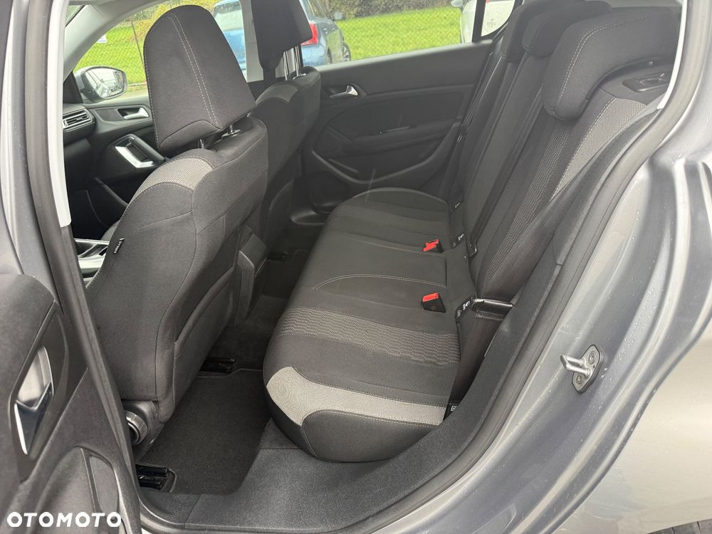 Peugeot 308 1.2 PureTech Access S&S - 11