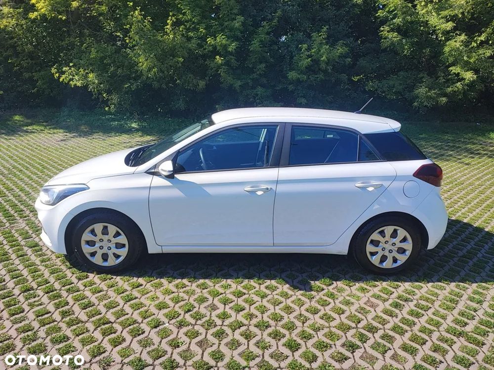 Hyundai i20 1.2 Classic Plus - 11