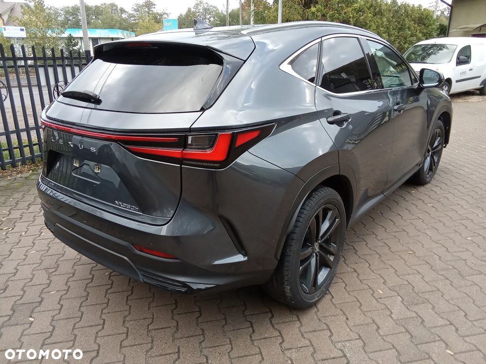 Lexus NX - 4