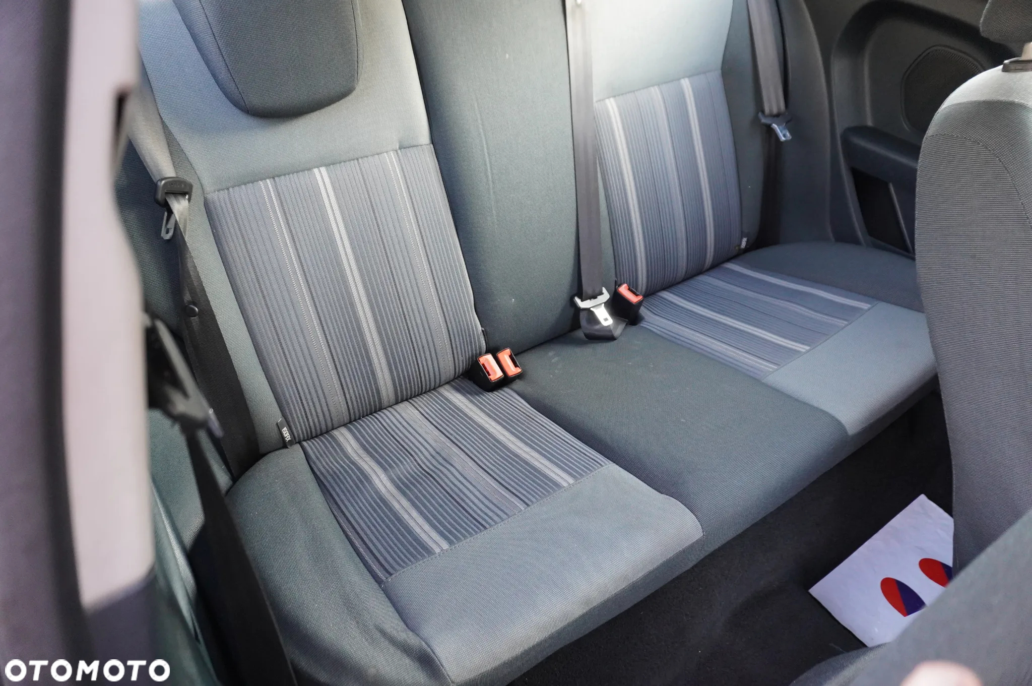 Ford Fiesta 1.6 TDCI Ambiente - 18