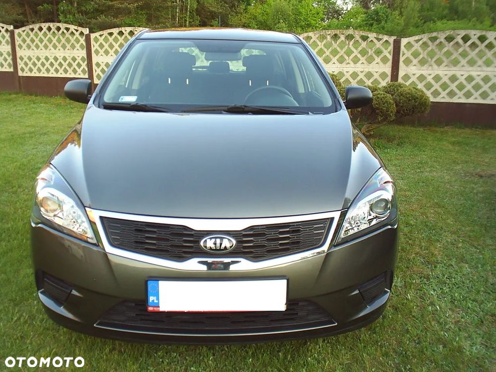 Kia Ceed 1.4 S Euro2012 - 16