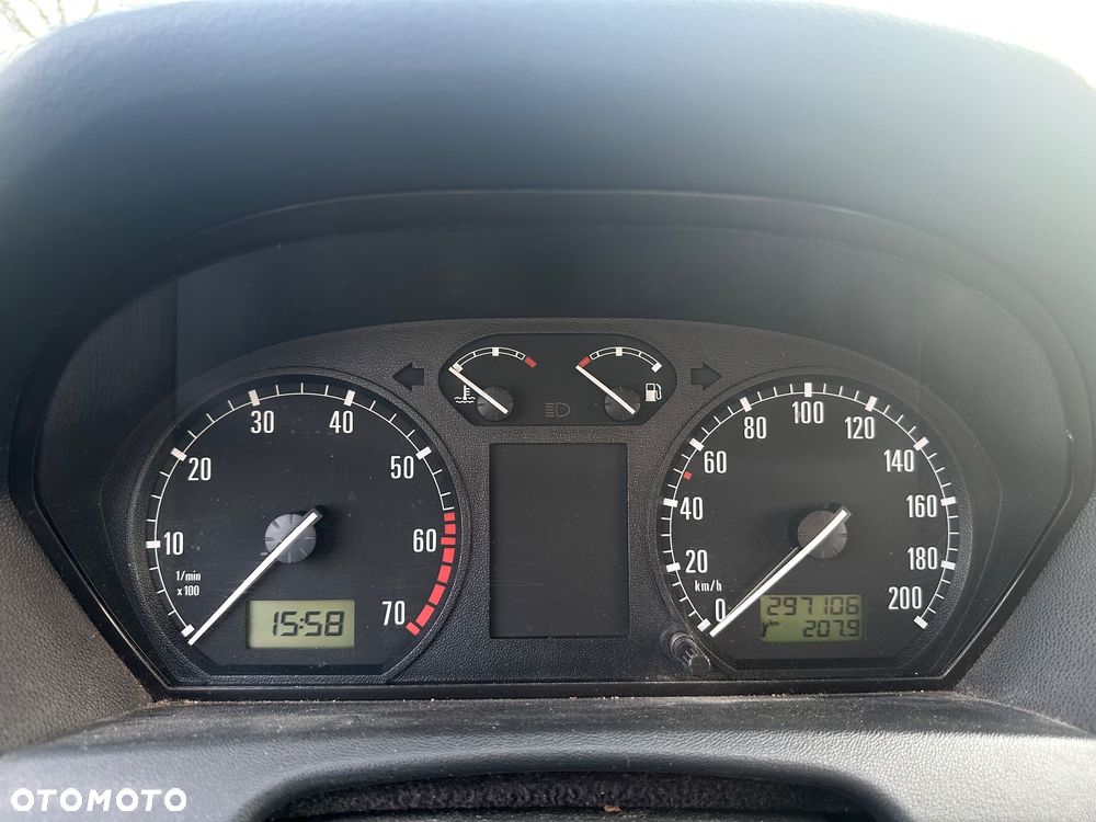 Skoda Fabia 1.2 HTP Classic - 11