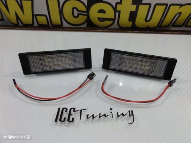 Suporte de lâmpada de matricula com led branco para BMW E81, E87, F20, E63, E64, F12, F13, F06, Z4 E85, E86, E89, K48 1600GT, K48 K,  Fiat Multipla, Marea, Marea, Gamma, Alfa romeo 147, 156, 159, GT, Brera, Spider, Mini R55, R55N, R60, R61. - 2