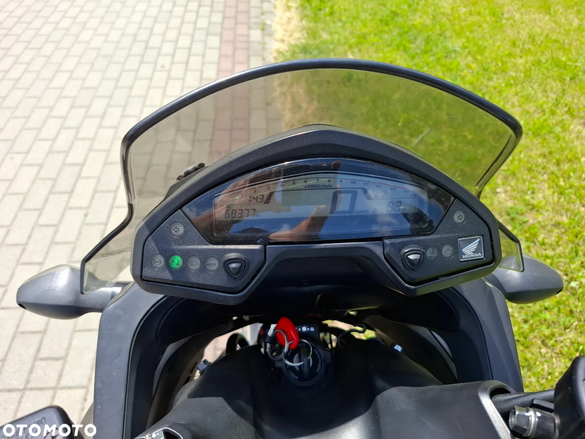 Honda VFR - 8