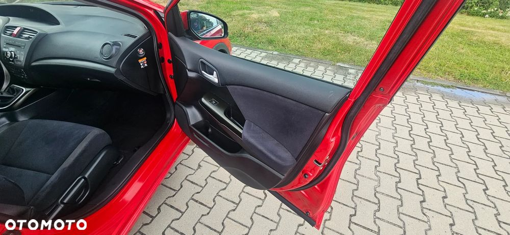 Honda Civic 1.4 i-VTEC Comfort Black Edition - 14