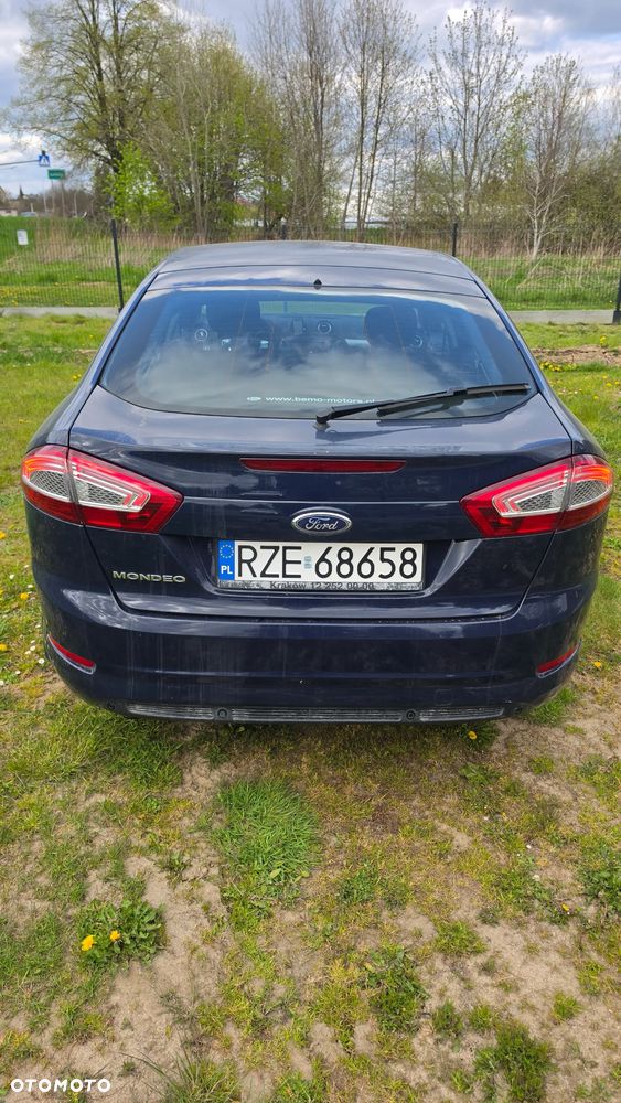 Ford Mondeo 2.0 TDCi Ambiente - 2