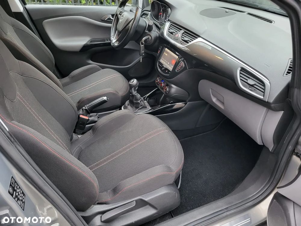 Opel Corsa 1.4 T Cosmo S&S - 24