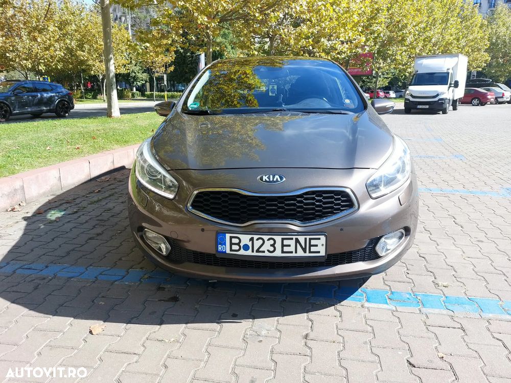Kia Ceed - 13