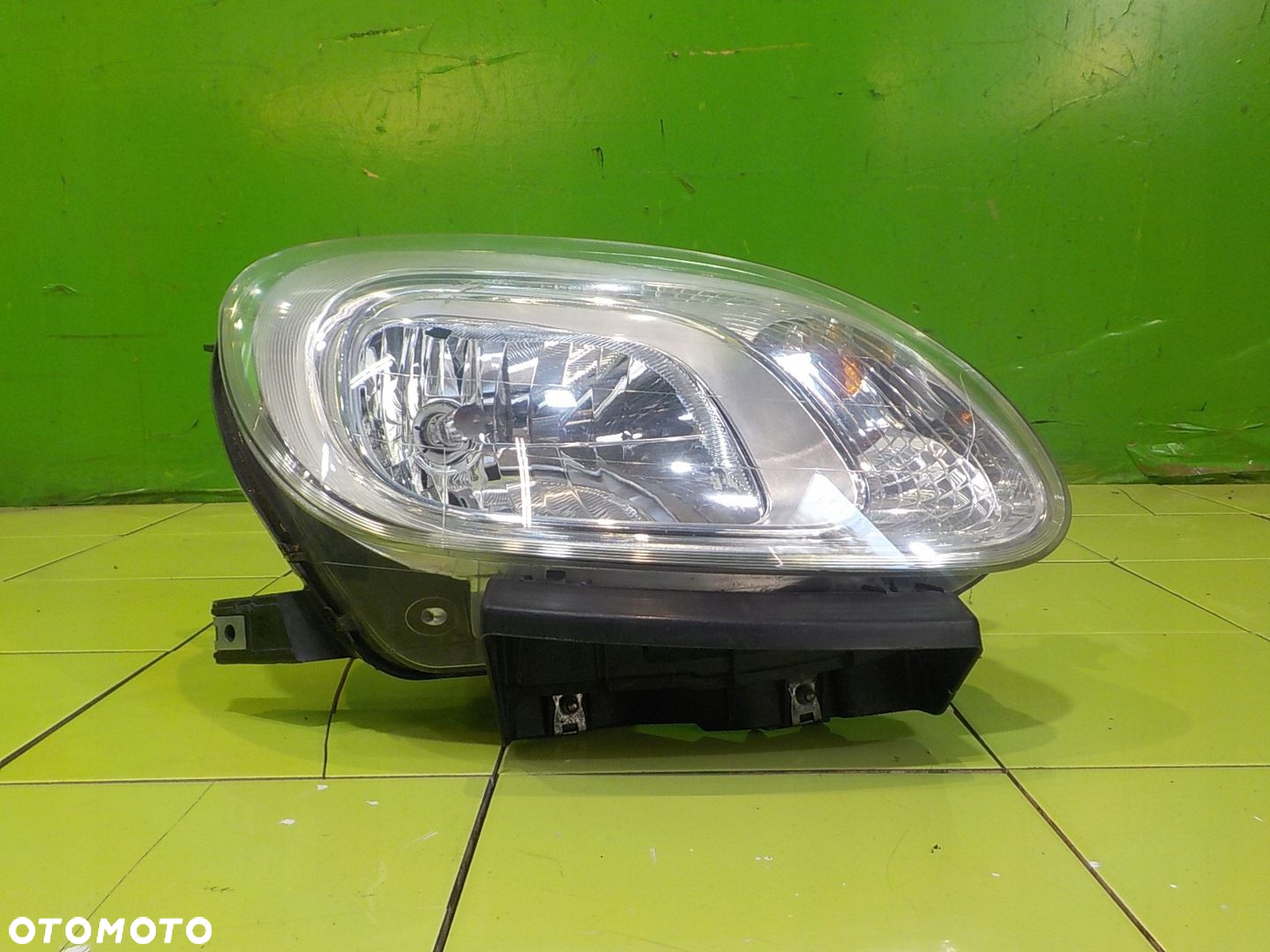 FIAT PANDA III 16r 5D lampa prawa przod - 2