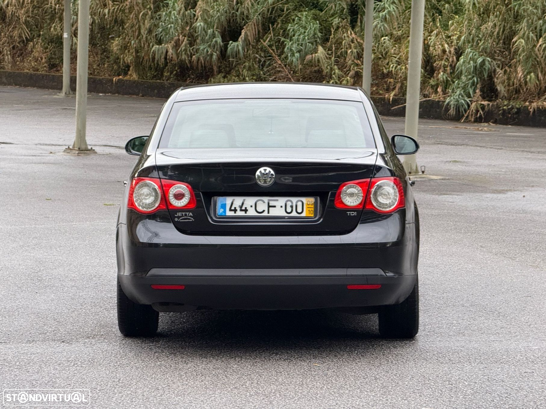 VW Jetta 1.9 TDi Confortline - 5