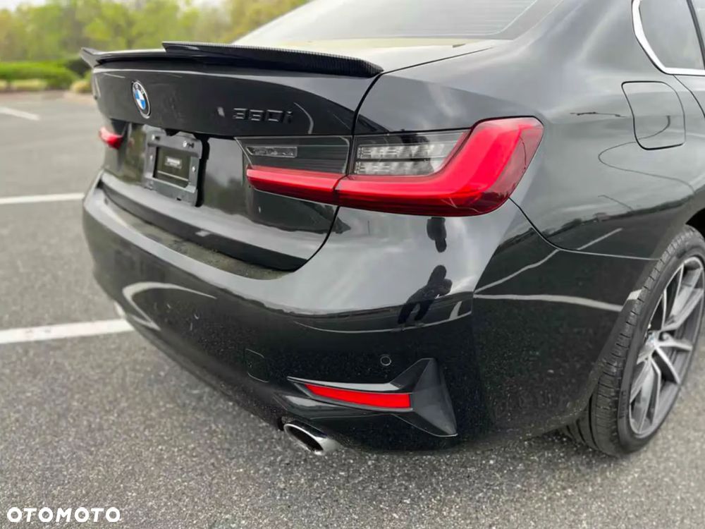 BMW Seria 3 330i xDrive Edition M Sport Shadow - 6