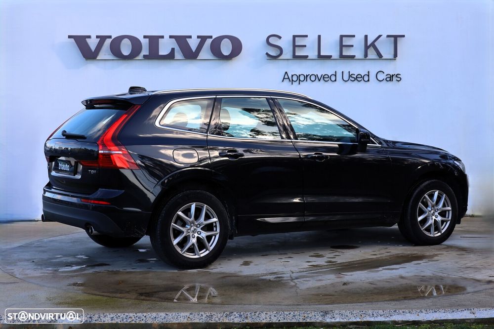 Volvo XC 60 2.0 T8 PHEV Momentum Plus AWD - 2