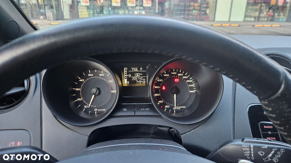 Seat Ibiza SC 1.4 TSI DSG Cupra - 12