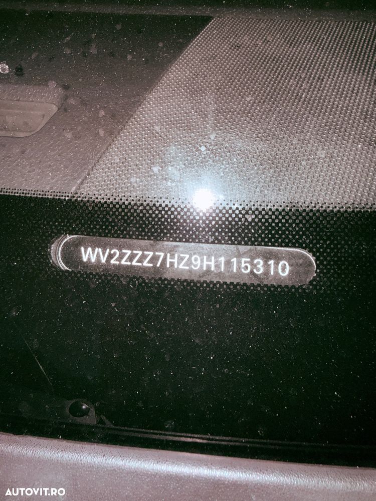 Volkswagen Caravelle - 12
