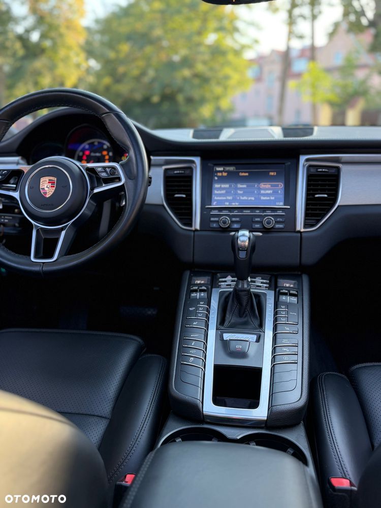 Porsche Macan - 5