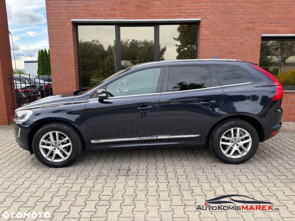 Volvo XC 60 D4 AWD Momentum - 25