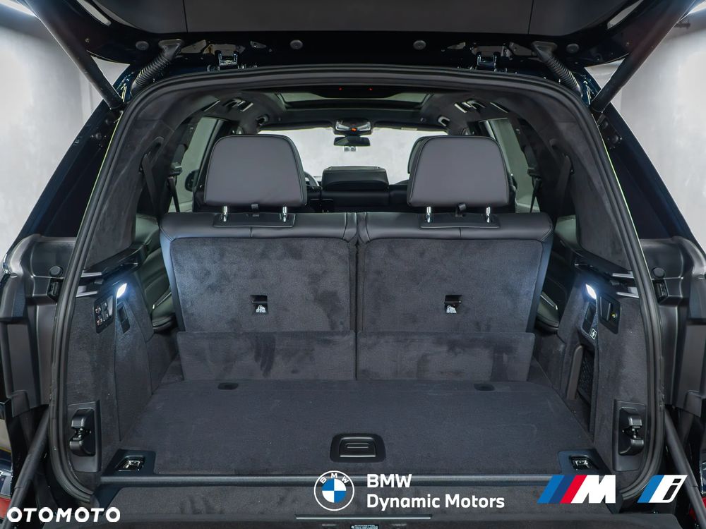 BMW X7 - 12