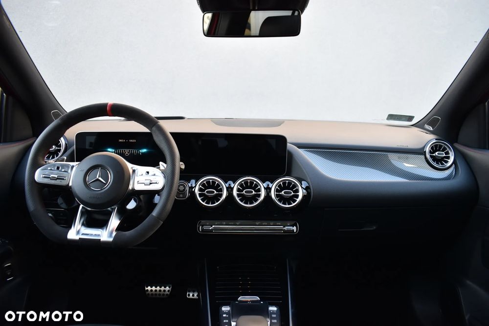 Mercedes-Benz GLA AMG 45 S 4Matic+ AMG Speedshift DCT 8G - 17