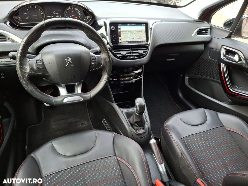 Peugeot 208 PureTech 110 Stop & Start Signature - 9