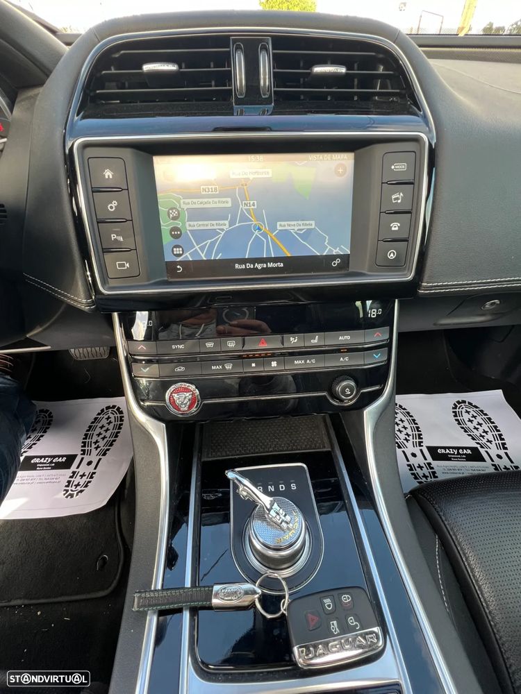 Jaguar XE 2.0 D R-Sport Aut. - 25