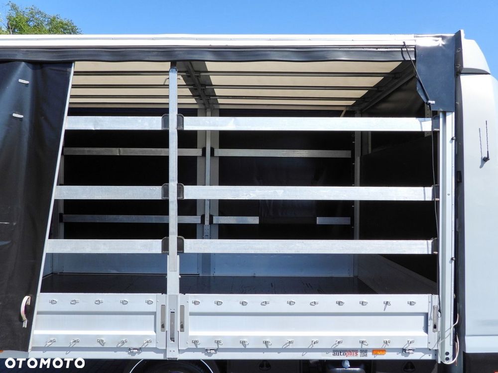 Iveco DAILY 35S18 PLANDEKA 8 PALET WEBASTO TEMPOMAT NAWIGACJA LEDY AUTOMAT HI-MATIC KLIMATYZACJA  180KM - 21