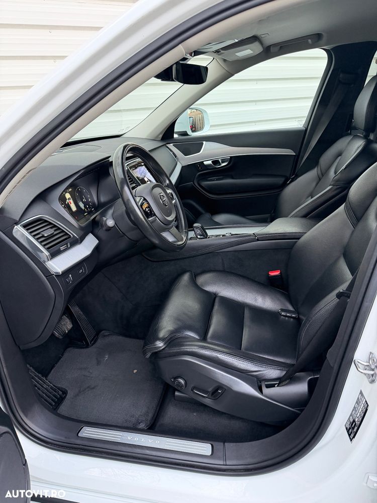 Volvo XC 90 B5 D AWD Geartronic Momentum Pro - 11