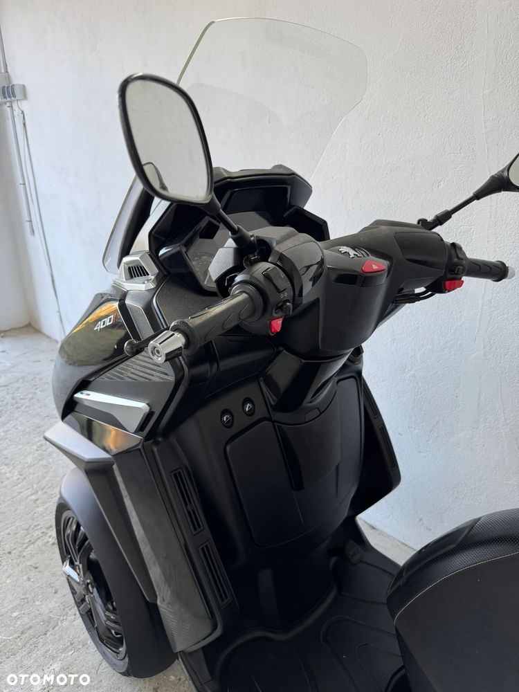 Peugeot Metropolis - 32