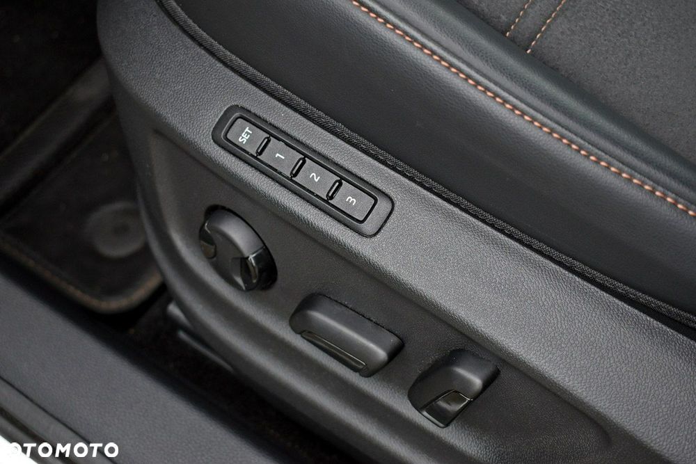 Cupra Ateca 1.5 TSI DSG - 10