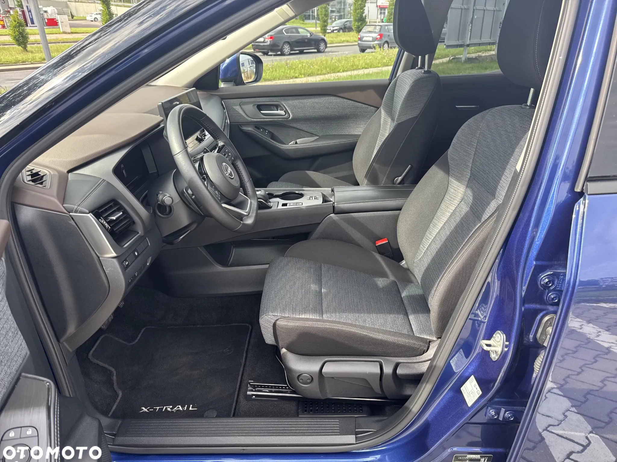 Nissan X-Trail - 11